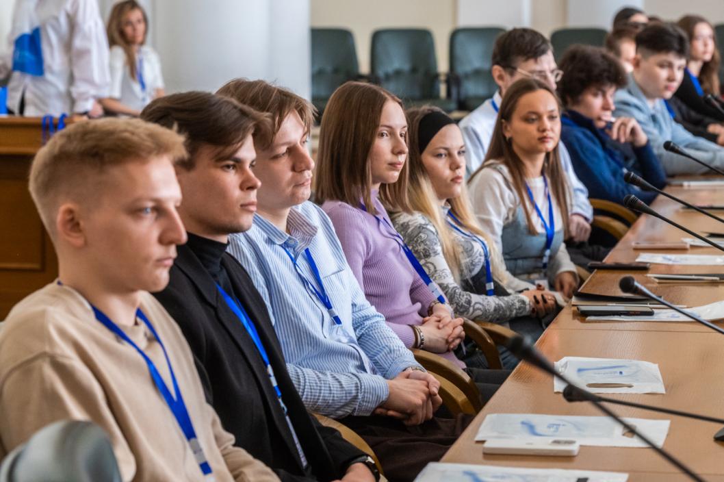 Студенты из 12 вузов России стали участниками первой Школы технологической дипломатии, которая стартовала в Тюменском индустриальном университете 16 марта