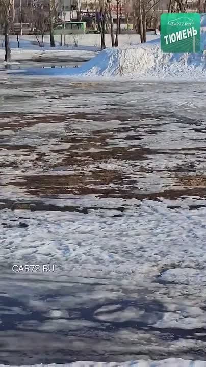 По прогнозам синоптиков, в Тюмени весна начнётся, когда последние снегокаты исчезнут с улиц города