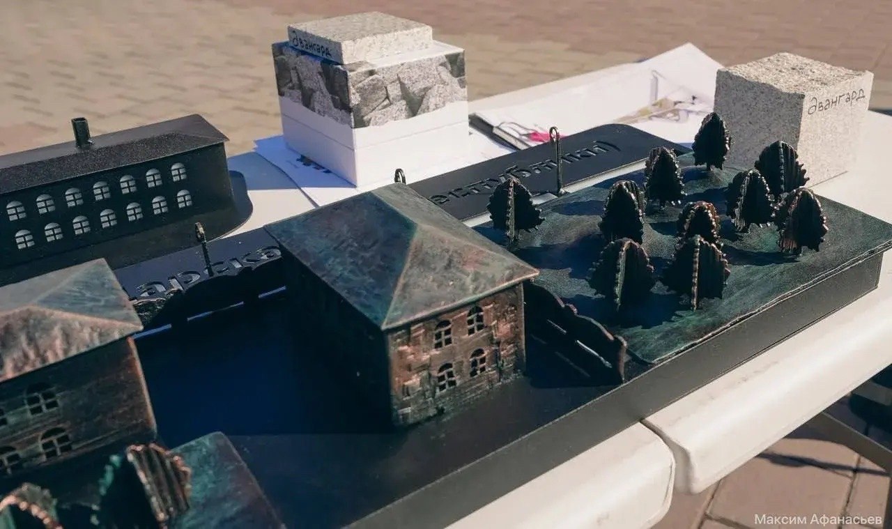 Площадь Борцов Революции закрывается на реконструкцию Площадь Борцов Революции закрывается на реконструкцию