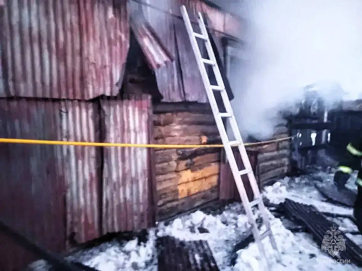 Трагедия в Ишимском районе: на пожаре погиб человек Трагедия в Ишимском районе: на пожаре погиб человек