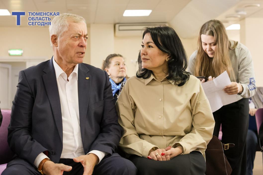 «Народная комиссия» «Единой России» проверила поликлинику № 17 в Тюмени «Народная комиссия» «Единой России» проверила поликлинику № 17 в Тюмени