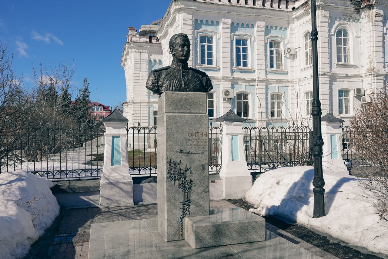 В Тюмени планируют благоустроить площадь Борцов Революции В Тюмени планируют благоустроить площадь Борцов Революции