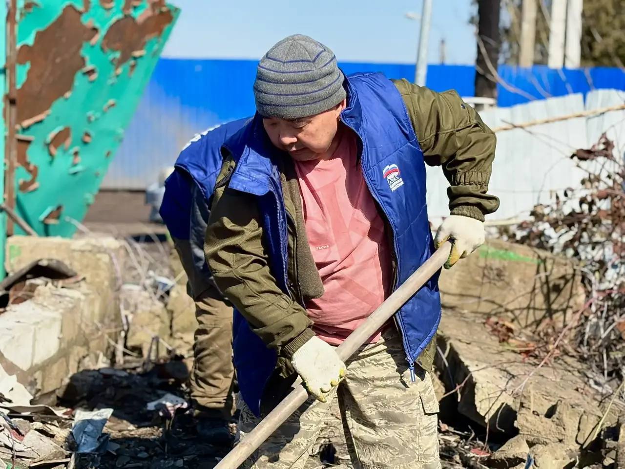 Игорь Кастюкевич: Даже в выходные дни в волонтерском лагере Единой России «Курский рубеж» кипит работа. Игорь Кастюкевич: Даже в выходные дни в волонтерском лагере Единой России «Курский рубеж» кипит работа.