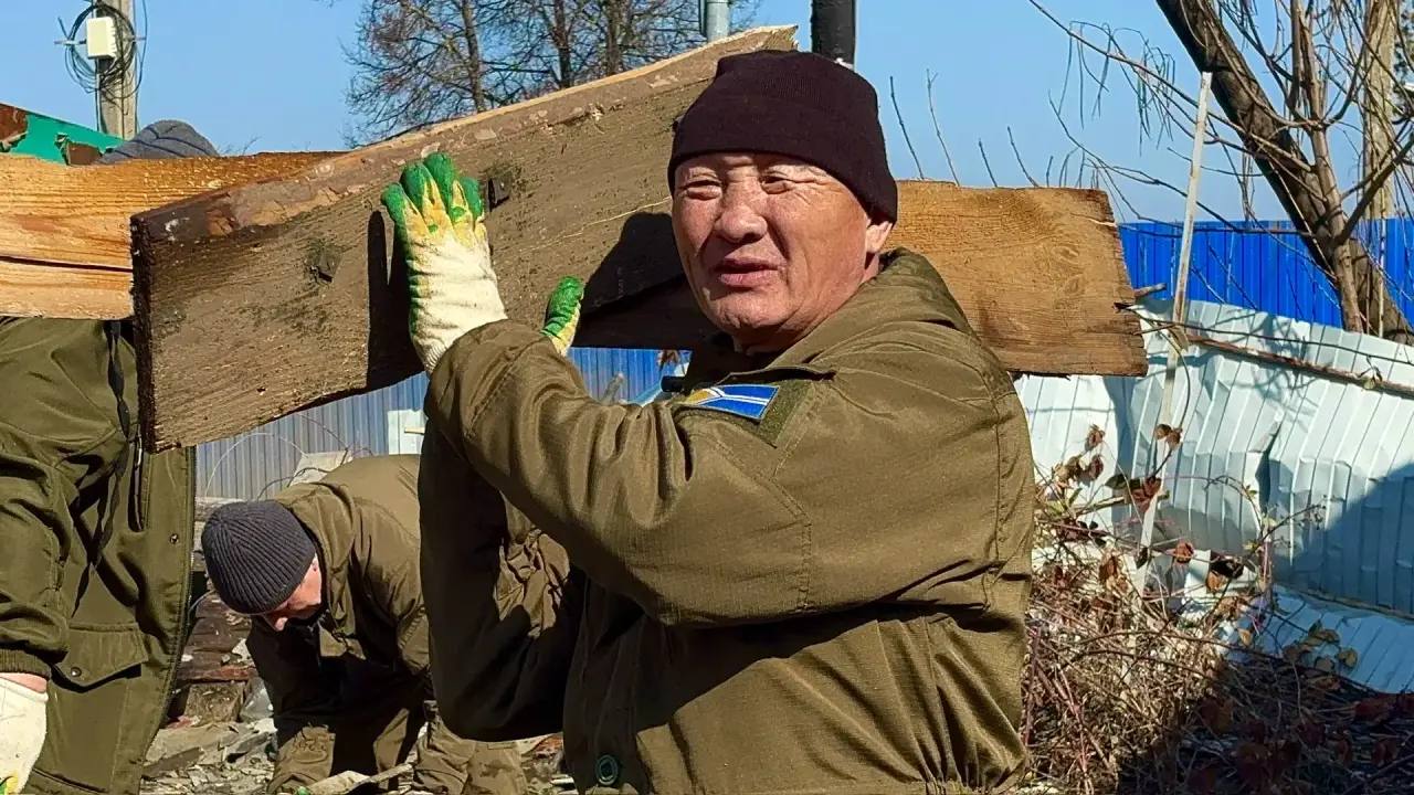 Игорь Кастюкевич: Даже в выходные дни в волонтерском лагере Единой России «Курский рубеж» кипит работа. Игорь Кастюкевич: Даже в выходные дни в волонтерском лагере Единой России «Курский рубеж» кипит работа.