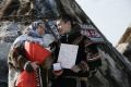 1 Четыре пары сыграли свадьбу в День оленевода на Ямале