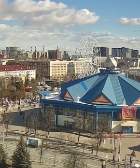 Колесо обозрения уже почти готово вернуться в строй в Тюмени!