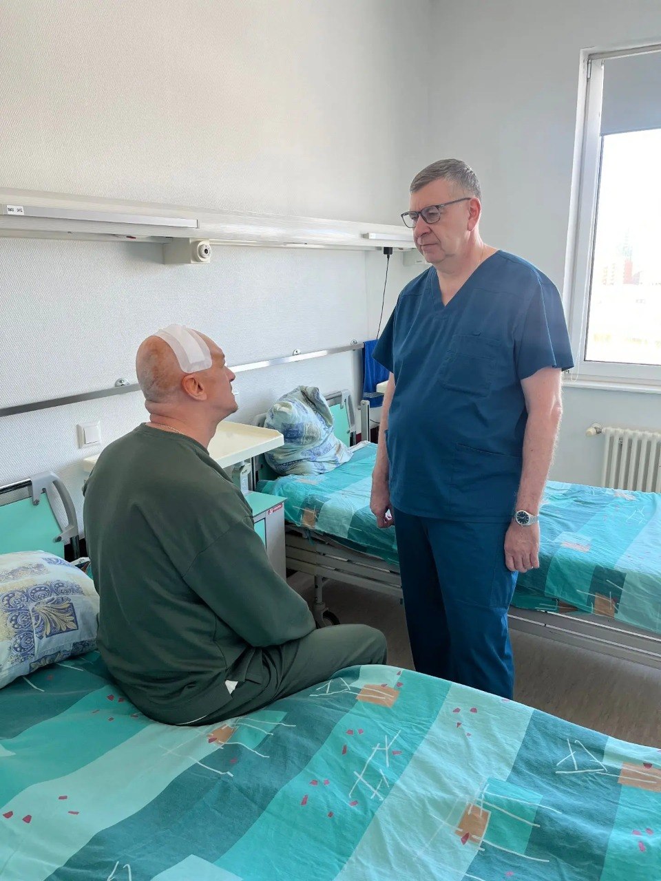 Тюменские нейрохирурги восстановили лобную кость бойцу с помощью 3D-модели