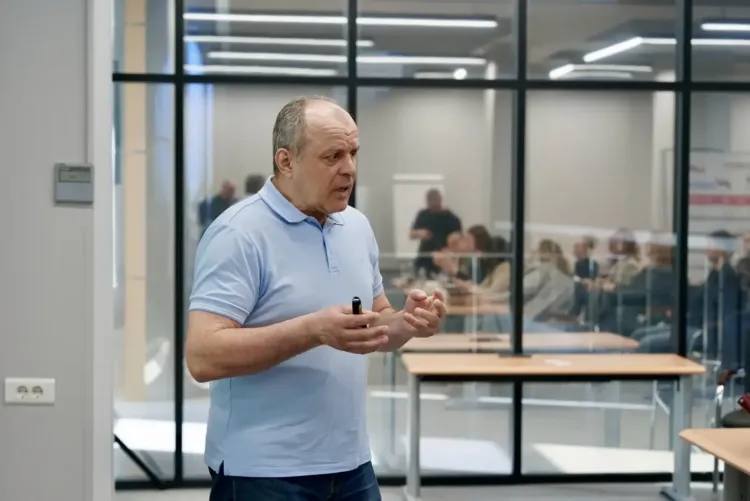 Бизнес-проекты представили участники программы "СВОй вектор бизнеса" Тюменской области 27 марта Бизнес-проекты представили участники программы "СВОй вектор бизнеса" Тюменской области 27 марта