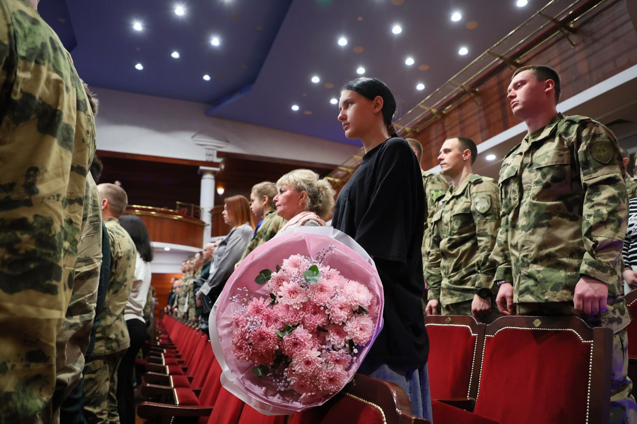 Максим Афанасьев: Сегодня состоялось торжественное мероприятие в честь 10-летия со дня образования войск национальной гвардии Российской Федерации и 215-летия войск правопорядка Максим Афанасьев: Сегодня состоялось торжественное мероприятие в честь 10-летия со дня образования войск национальной гвардии Российской Федерации и 215-летия войск правопорядка