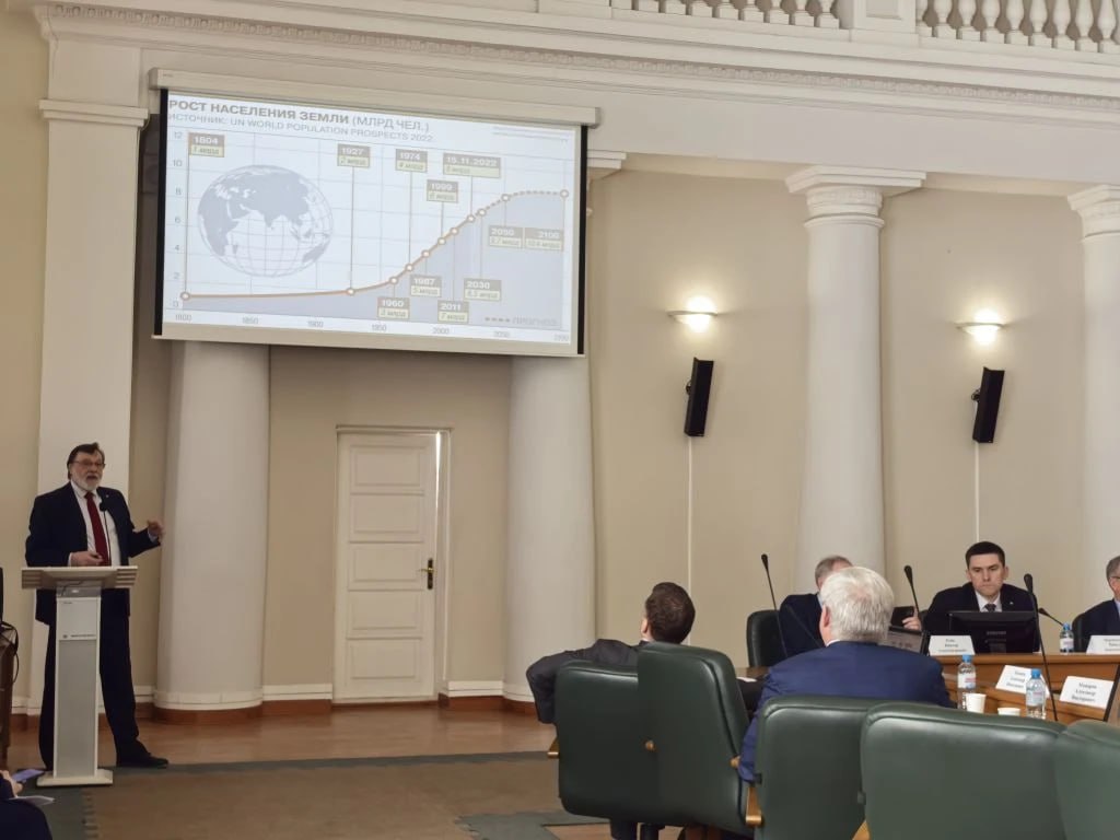 В Тюмени проходит национальная научно-практическая конференция, посвященная сохранению водных ресурсов В Тюмени проходит национальная научно-практическая конференция, посвященная сохранению водных ресурсов