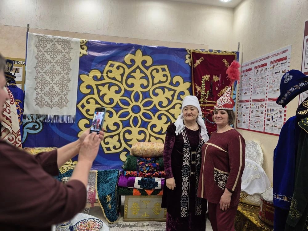 В Заводоуковске состоялся творческий концерт, приуроченный к открытию Года единства народов России В Заводоуковске состоялся творческий концерт, приуроченный к открытию Года единства народов России