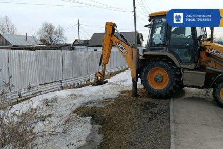Чтобы паводковые воды в период активного таяния снега не доставили хлопот жителям, администрация Тобольска и подрядные организации проводят комплексную работу для предотвращения возможных подтоплений: