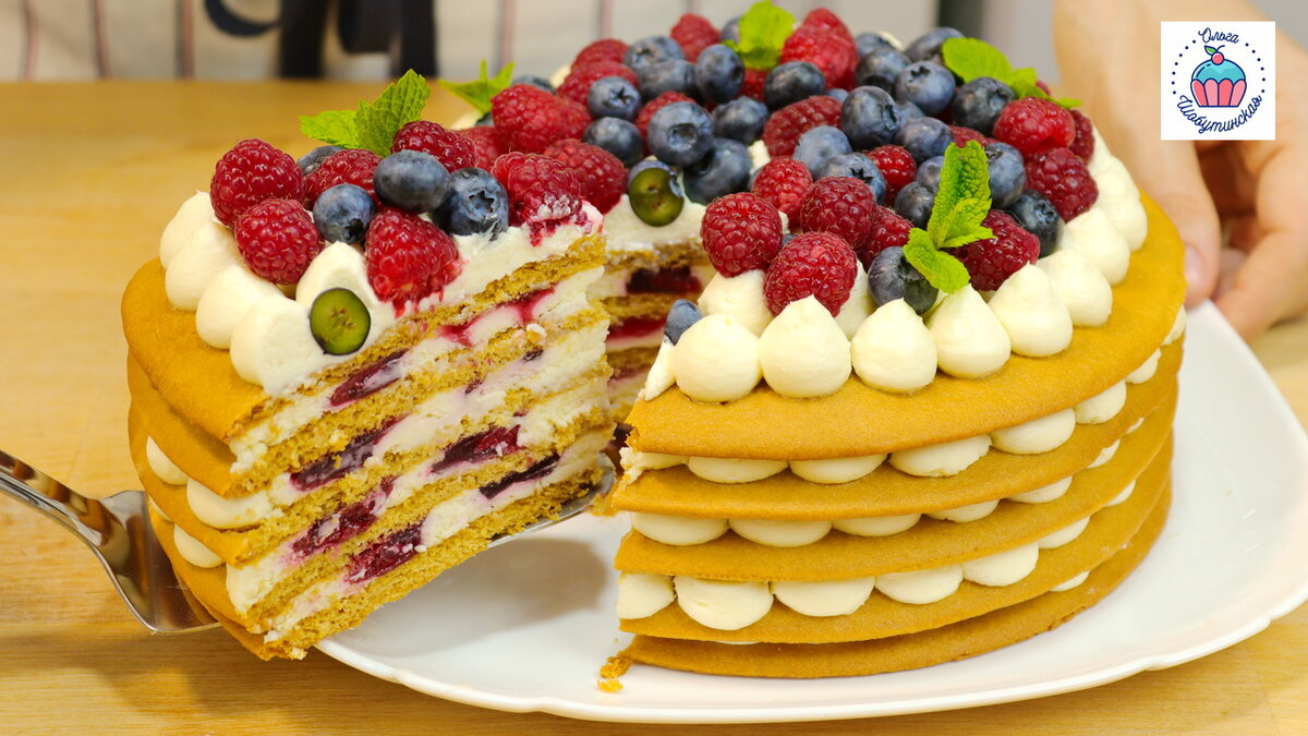 Праздничный торт для вашего стола: медовая нежность