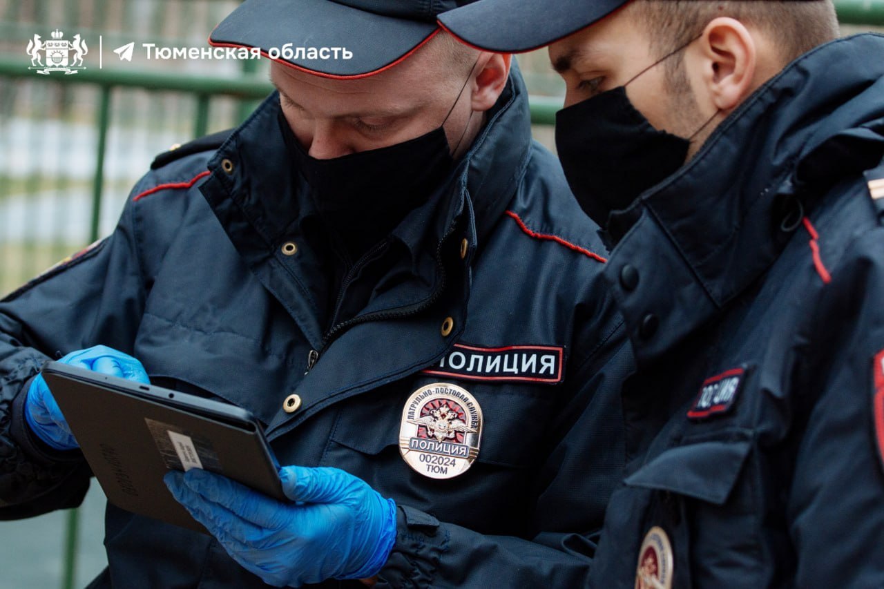 В Тюмени в кузове эвакуатора нашли новорожденного