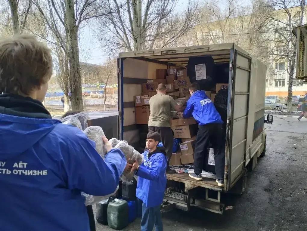 Единая Россия объединяет все патриотически настроенные силы для помощи участникам СВО Единая Россия объединяет все патриотически настроенные силы для помощи участникам СВО