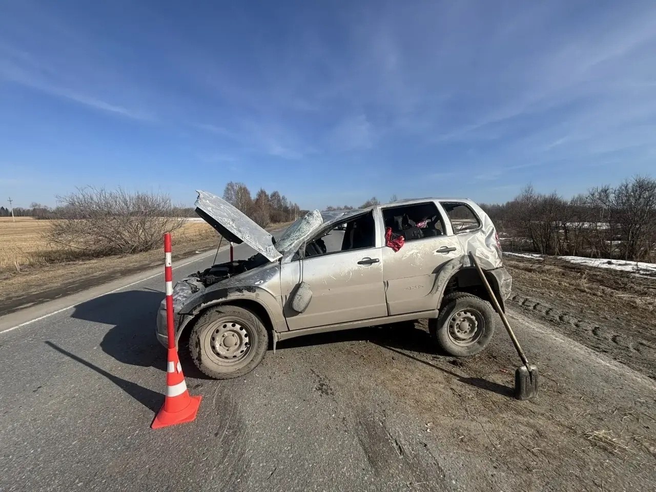 Минувшим вечером водитель «Нивы» погиб на трассе Тобольск – Вагай Минувшим вечером водитель «Нивы» погиб на трассе Тобольск – Вагай