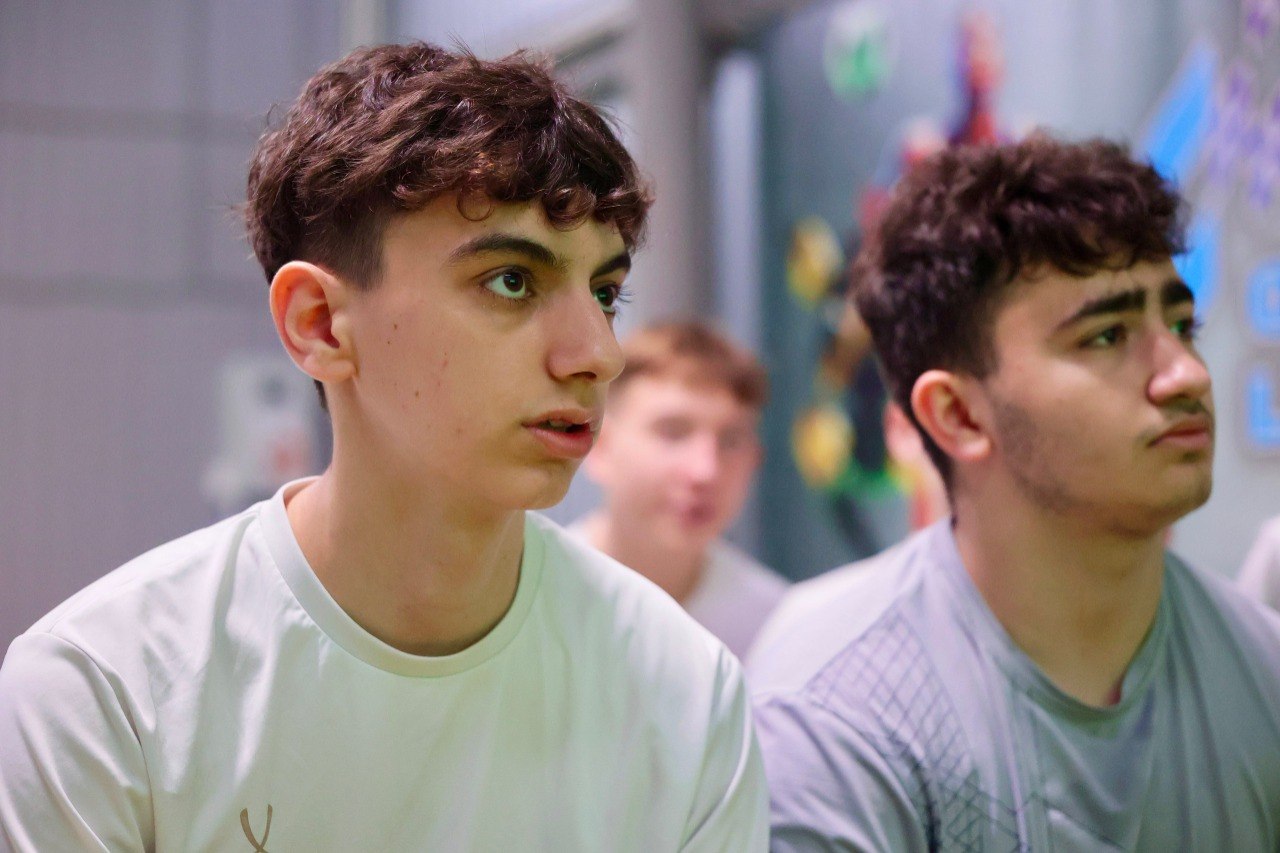 Сегодня в нашем городе в Фиджитал-центре стартовали по-настоящему инновационные и зрелищные соревнования — Кубок Главы города Тобольска по фиджитал-футболу! Сегодня в нашем городе в Фиджитал-центре стартовали по-настоящему инновационные и зрелищные соревнования — Кубок Главы города Тобольска по фиджитал-футболу!