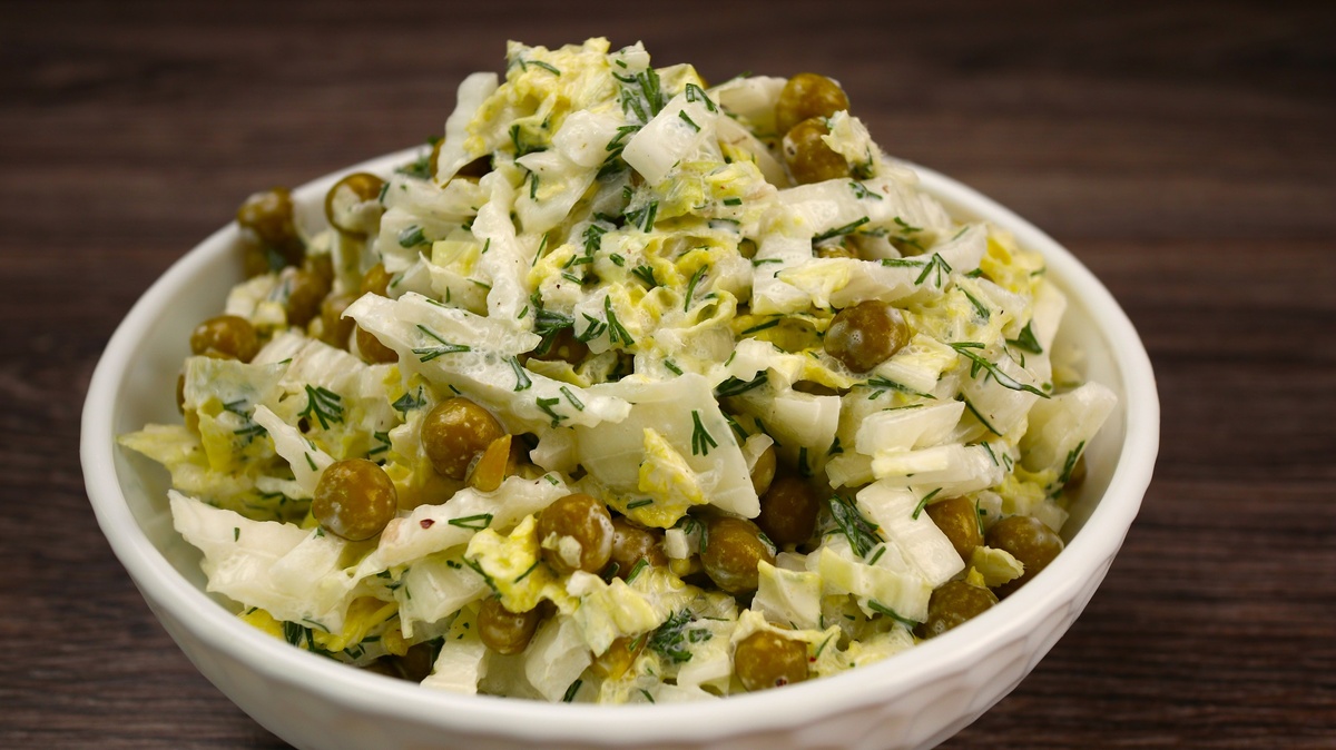 Простой салат из пекинской капусты за 5 минут — свежий вкус без лишних усилий