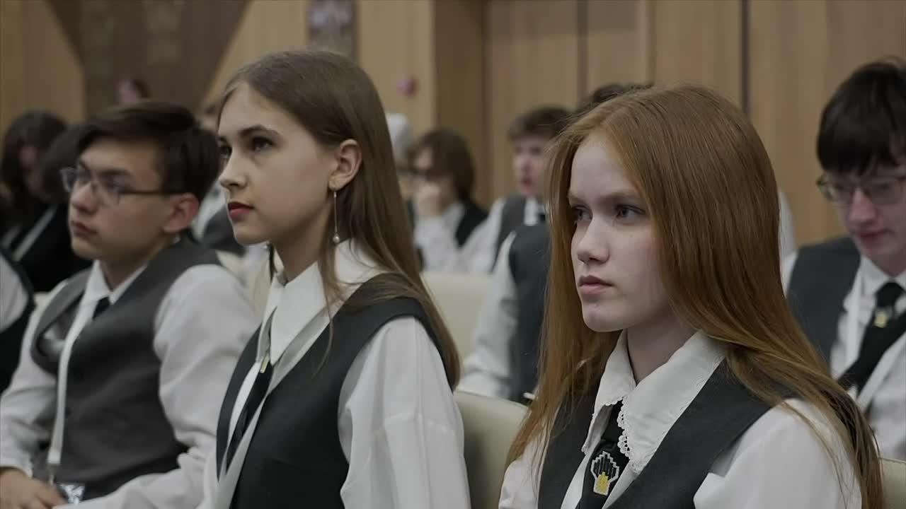 Руслан Кухарук: Визитной карточкой IX Международного молодежного научно-практического форума «Нефтяная столица» по традиции стал финал образовательной программы «Энергений»