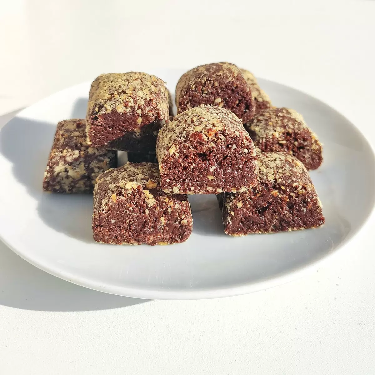 Нежные шоколадные протеиновые конфеты: простой рецепт для здорового питания