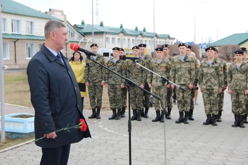 � ������ ����� ������� ���������� � � ������� ������������ ��������� �������� ��������� �������