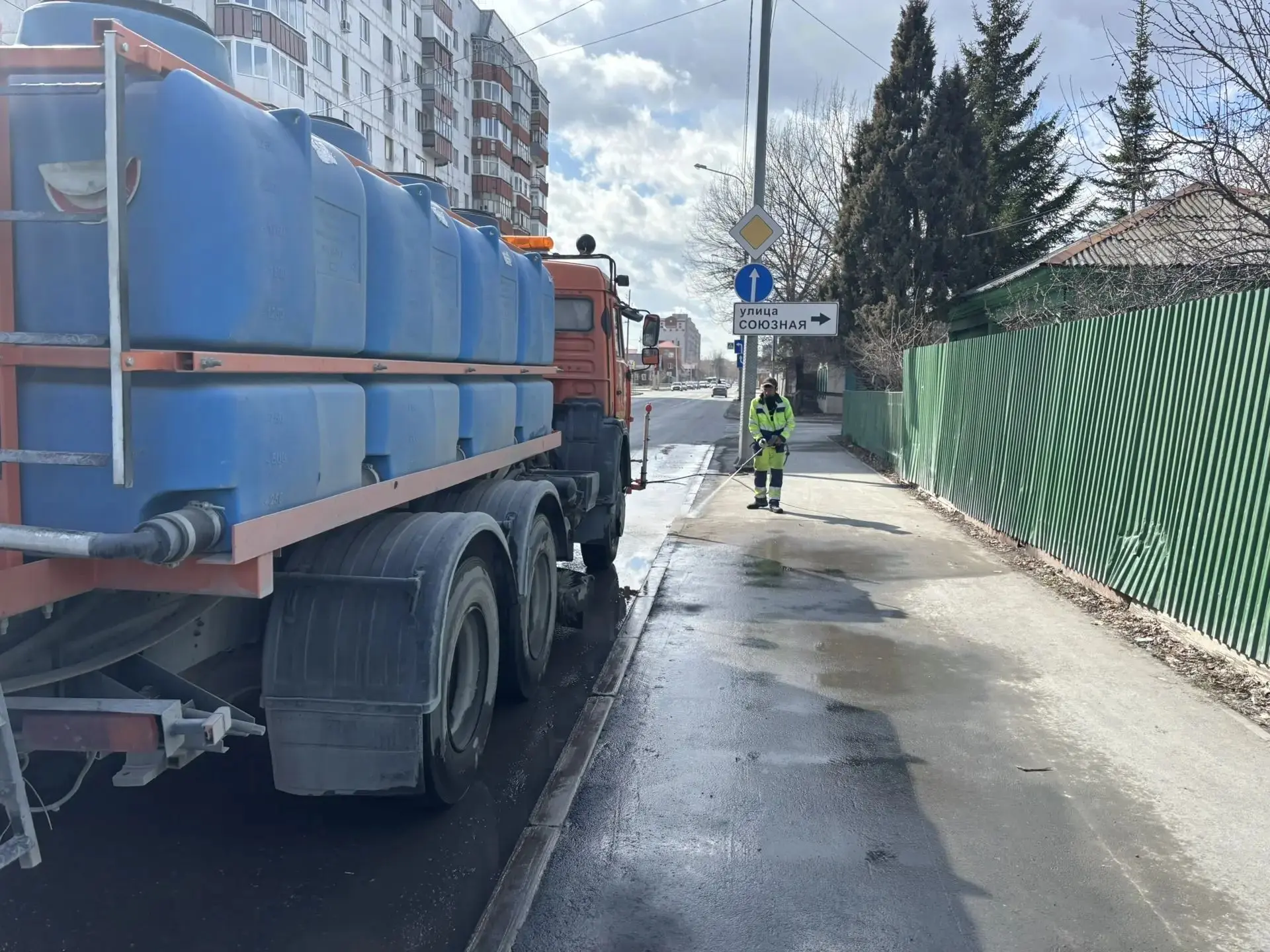 Максим Афанасьев: Строительные компании Тюмени активно включились в мероприятия городского фестиваля «Чистый город — общее дело» Максим Афанасьев: Строительные компании Тюмени активно включились в мероприятия городского фестиваля «Чистый город — общее дело»