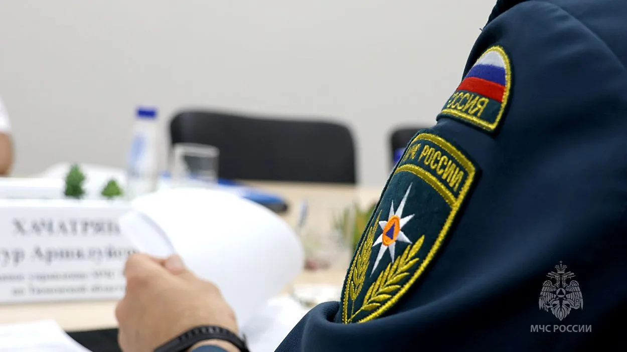 В областном управлении МЧС России состоялась рабочая встреча представителей ведомства и ОАО "РЖД" В областном управлении МЧС России состоялась рабочая встреча представителей ведомства и ОАО "РЖД"