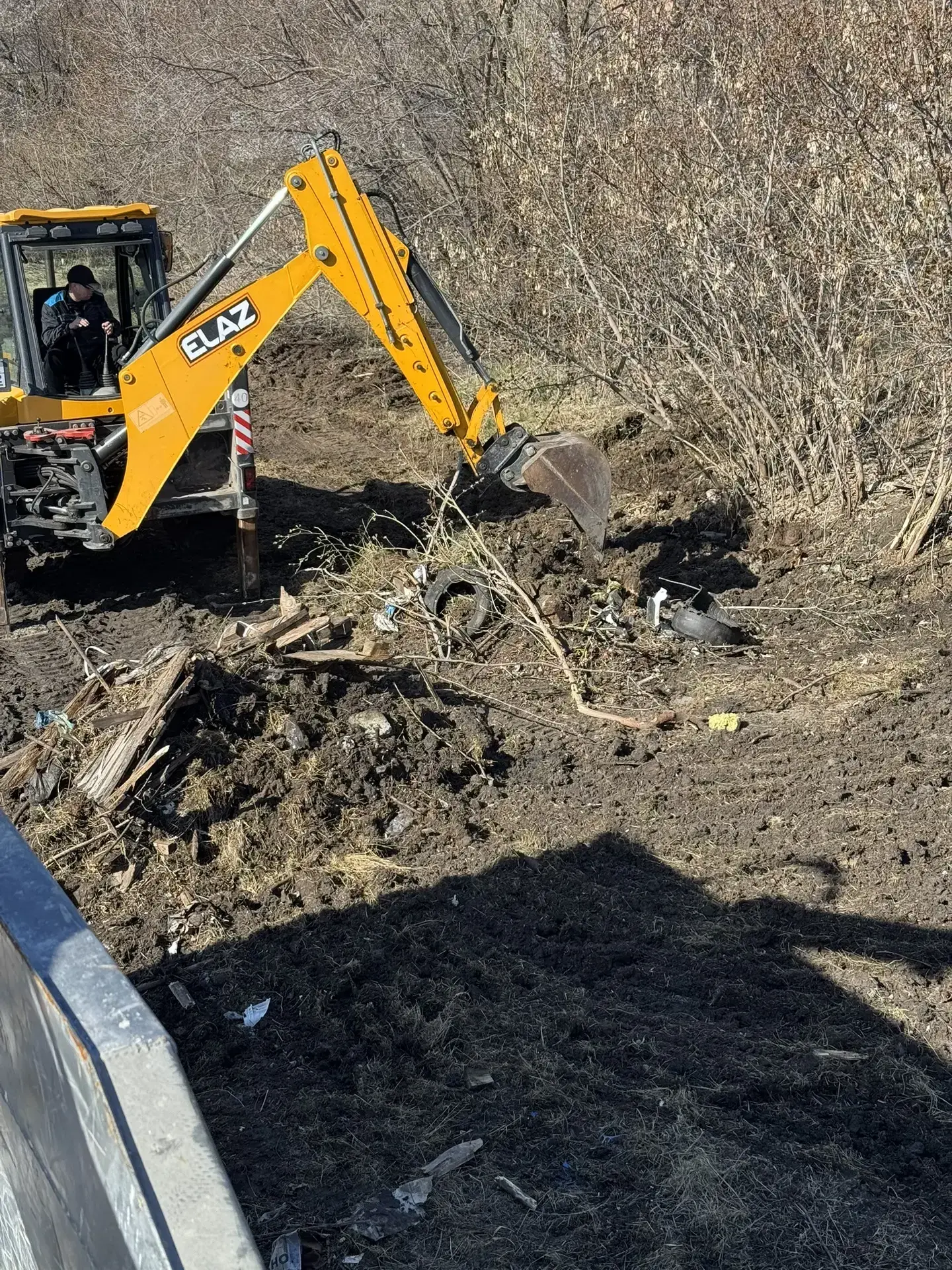 Свалки больше нет. В рамках фестиваля «Чистый город — общее дело» ГБУ ТО «Комтех» выступило с инициативой принять участие в ликвидации несанкционированных свалок на территории административных округов Тюмени Свалки больше нет. В рамках фестиваля «Чистый город — общее дело» ГБУ ТО «Комтех» выступило с инициативой принять участие в ликвидации несанкционированных свалок на территории административных округов Тюмени