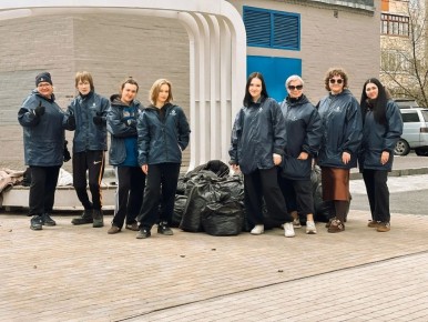 ������� ��������� ������������� � ��������� ������� ����� � ����� ����