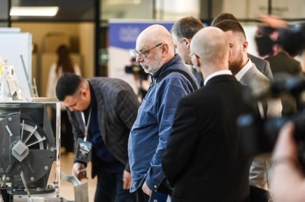 ��� ����������� ��������� "��������" �������� ������� ��������� �������� "�����"