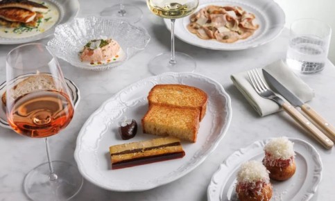 ����������� ����������� ���� Frantsuza Bistrot � ����������� ������� �� ���-������ ����� ���������