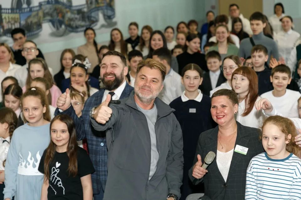 Школы Тюменской области стали лидерами всероссийского проекта «Чтецкие программы» Школы Тюменской области стали лидерами всероссийского проекта «Чтецкие программы»
