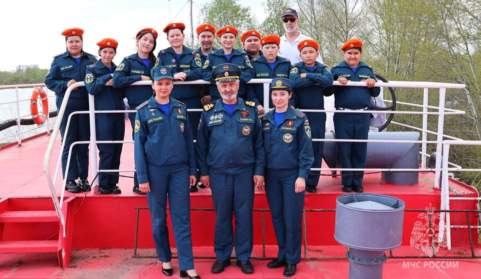 Знания и умения для кадет МЧС России! Знания и умения для кадет МЧС России!