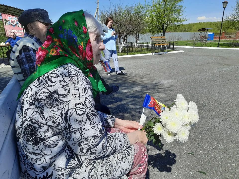 В Исетском доме социального обслуживания прошел ежегодный концерт, посвященный Дню Победы В Исетском доме социального обслуживания прошел ежегодный концерт, посвященный Дню Победы