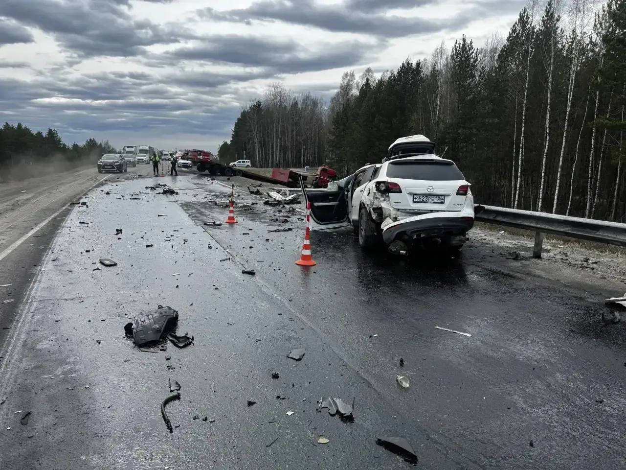 Стали известны подробности ДТП на 401-м километре федеральной автодороги Тюмень-Ханты-Мансийск в Уватском округе