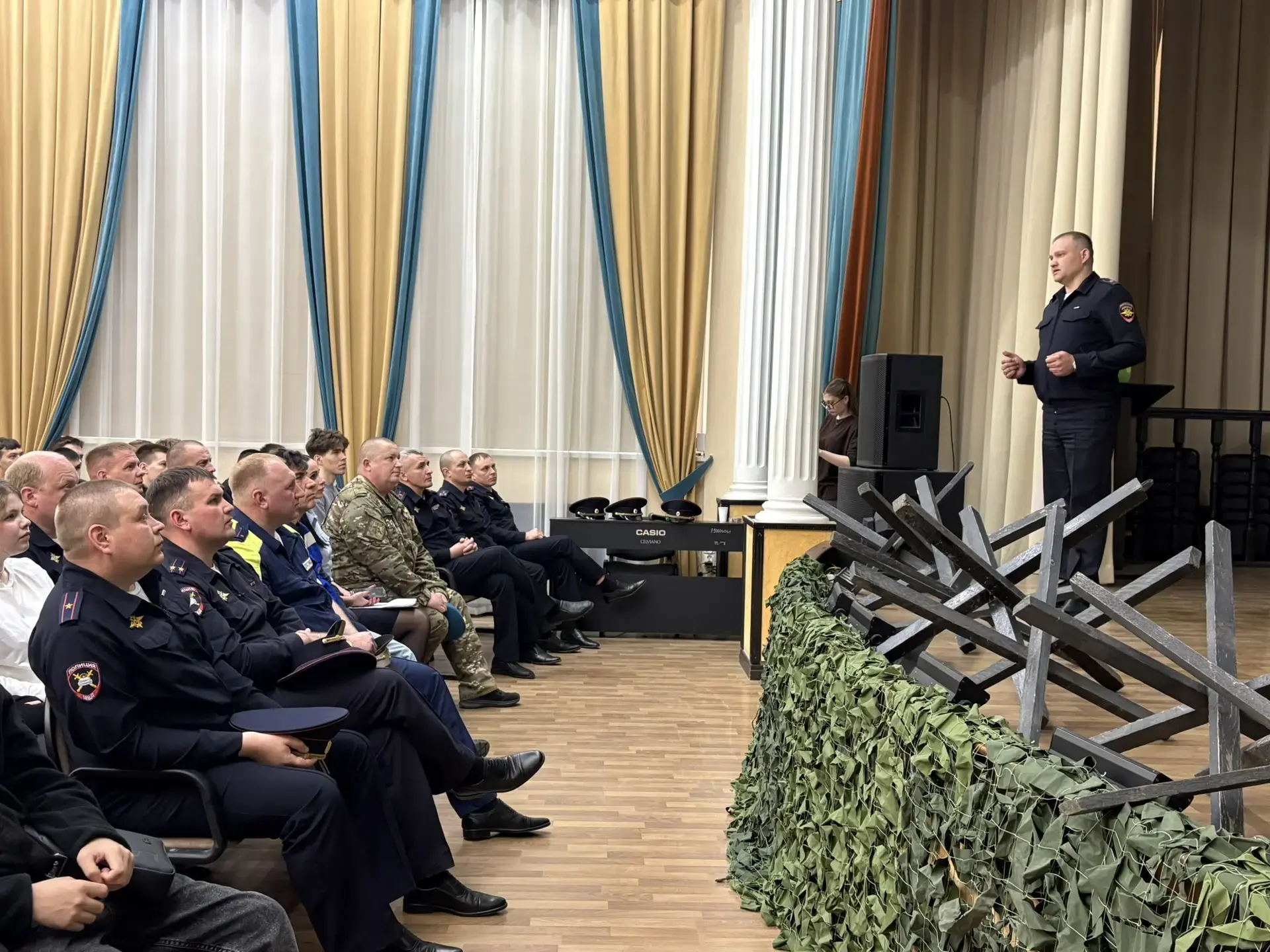 Более 150-ти студентов техникума строительной индустрии и городского хозяйства стали участниками краш-курса по безопасности дорожного движения Более 150-ти студентов техникума строительной индустрии и городского хозяйства стали участниками краш-курса по безопасности дорожного движения