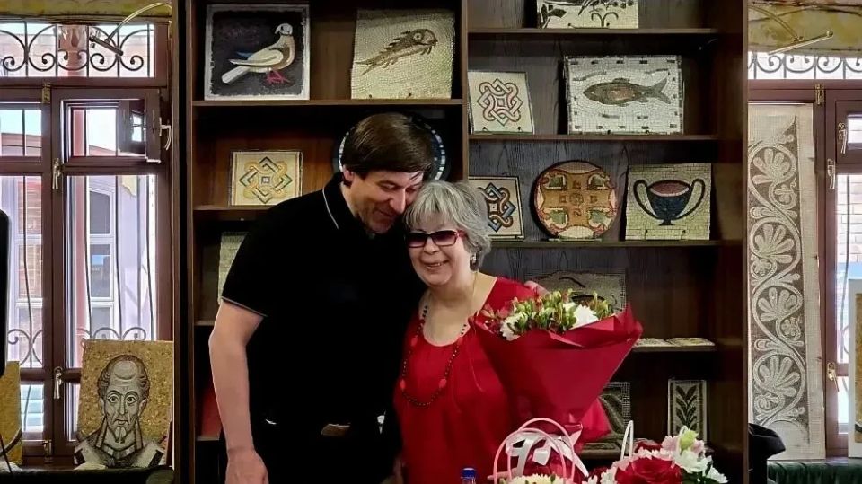 Максим Афанасьев: Сегодня в Тюмени состоялась тёплая и вдохновляющая творческая встреча с моим другом и наставником — знаменитой тобольской поэтессой Ниной Ивановной Староненко Максим Афанасьев: Сегодня в Тюмени состоялась тёплая и вдохновляющая творческая встреча с моим другом и наставником — знаменитой тобольской поэтессой Ниной Ивановной Староненко