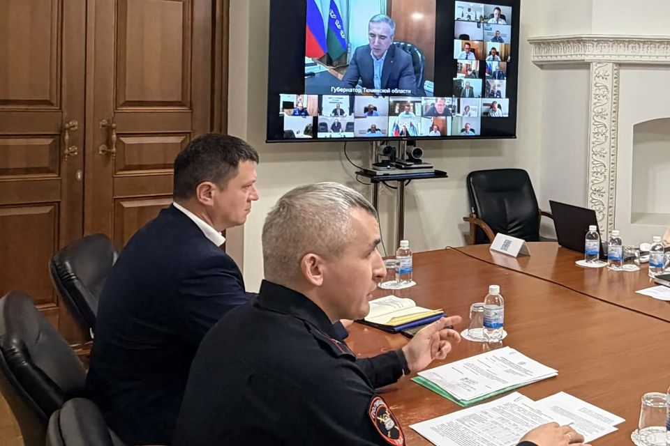 На расширенном заседании областной комиссии по безопасности дорожного движения с участием губернатора доложил о ситуации в Тобольске На расширенном заседании областной комиссии по безопасности дорожного движения с участием губернатора доложил о ситуации в Тобольске