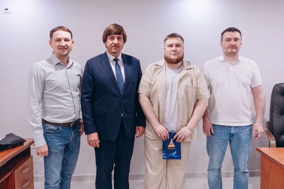 Максим Афанасьев: Мой наставляемый Никита Иванов, участник проекта «Боевой кадровый резерв», приступил к выполнению своих должностных обязанностей Максим Афанасьев: Мой наставляемый Никита Иванов, участник проекта «Боевой кадровый резерв», приступил к выполнению своих должностных обязанностей