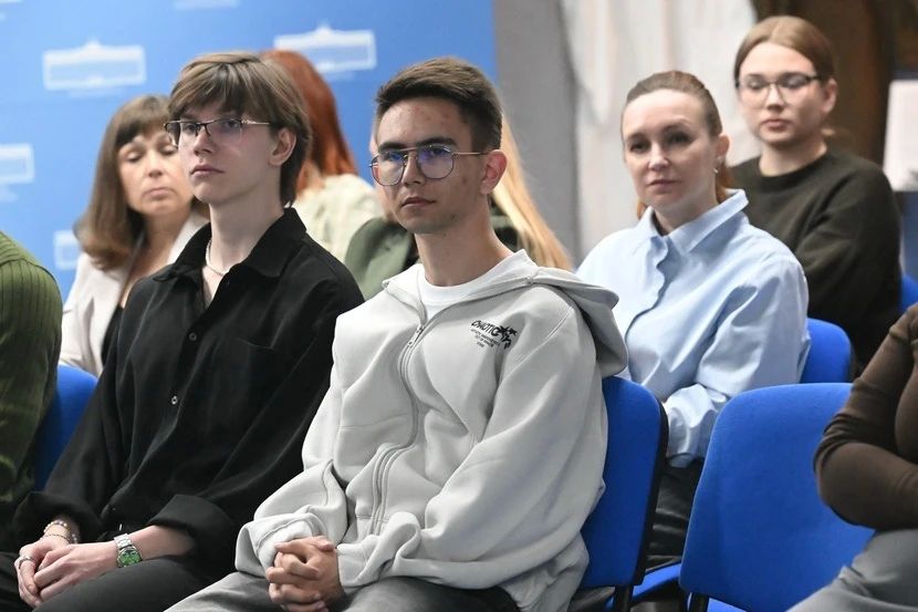 В региональном парламенте по инициативе председателя комитета по экономической политике и природопользованию Инны Лосевой прошла открытая лекция на тему «Изучение и сохранение лесного северного оленя в Тюменской области» В региональном парламенте по инициативе председателя комитета по экономической политике и природопользованию Инны Лосевой прошла открытая лекция на тему «Изучение и сохранение лесного северного оленя в Тюменской области»