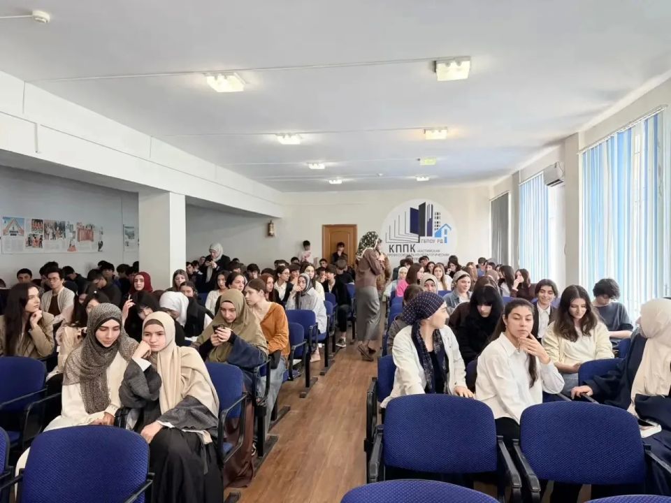 Школа Актива СПО прошла на базе «Дагестанского Профессионально-педагогического колледжа» в Каспийске Школа Актива СПО прошла на базе «Дагестанского Профессионально-педагогического колледжа» в Каспийске