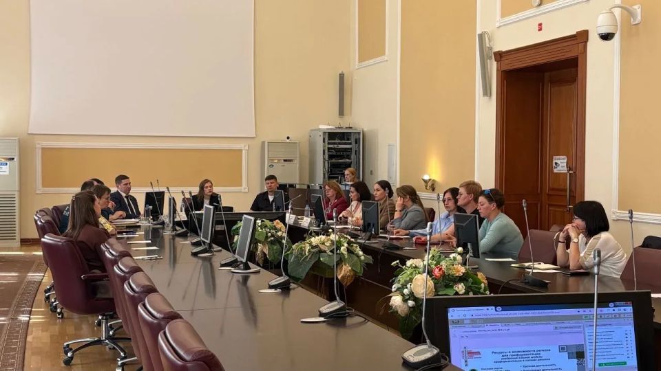 Заместитель начальника Управления Госавтоинспекции Тюменской области Артем Сотников выступил на расширенном заседании регионального родительского комитета при Департаменте образования и науки Тюменской области Заместитель начальника Управления Госавтоинспекции Тюменской области Артем Сотников выступил на расширенном заседании регионального родительского комитета при Департаменте образования и науки Тюменской области
