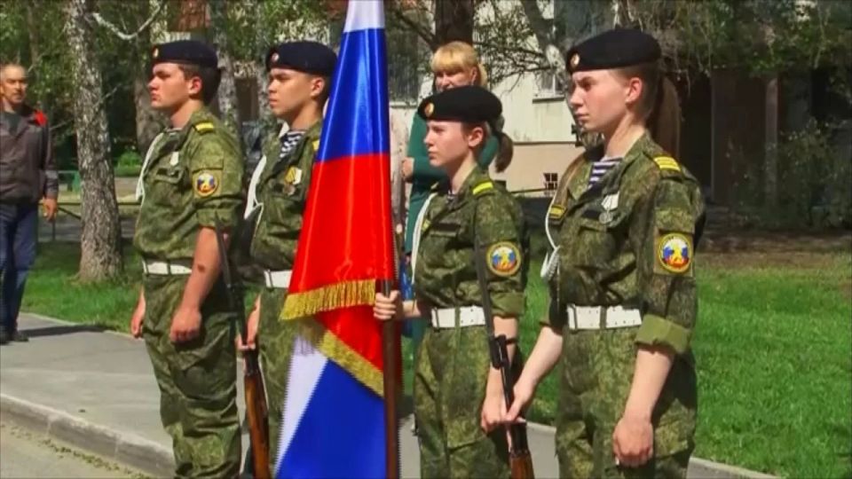 В Тобольске продолжается акция "Звезда Героя" В Тобольске продолжается акция "Звезда Героя"