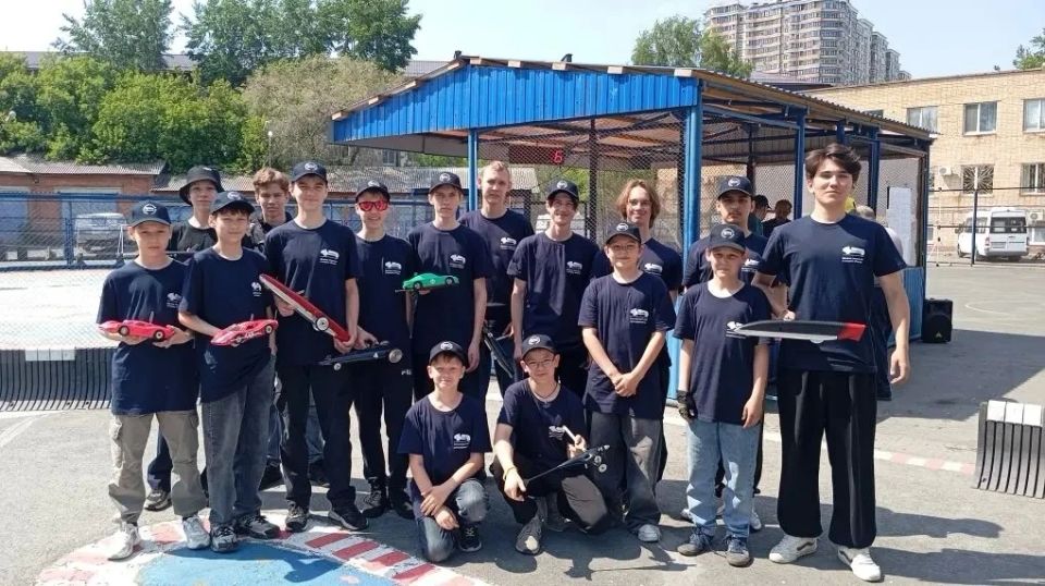 В Тюмени прошли чемпионат и первенство Тюменской области по автомодельному спорту в классах кордовых моделей В Тюмени прошли чемпионат и первенство Тюменской области по автомодельному спорту в классах кордовых моделей