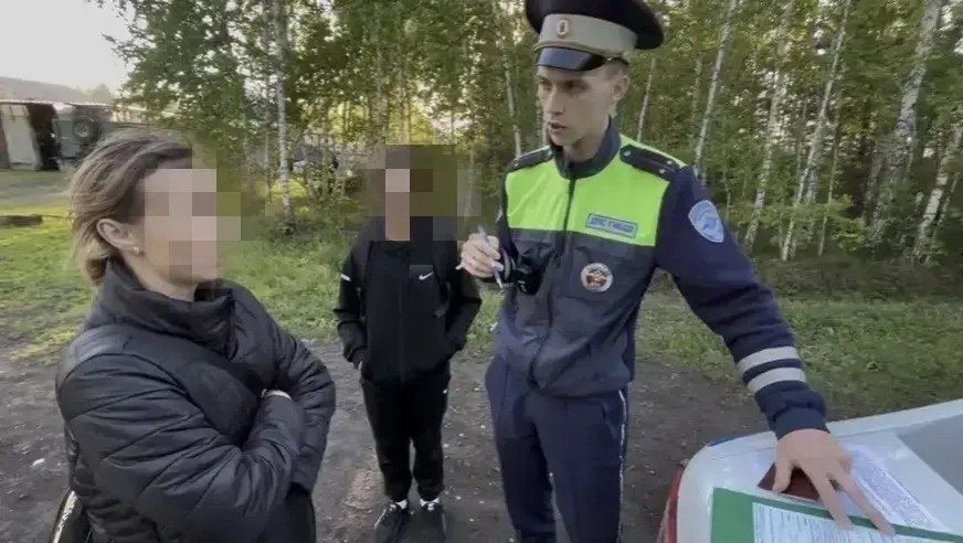 Кажется, эти новости не закончатся… Очередные малолетние питбайкеры устроили покатушки, но были пойманы автоинспекторами