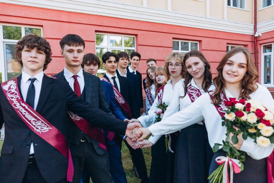 Максим Афанасьев: Дорогие выпускники Тюмени! Максим Афанасьев: Дорогие выпускники Тюмени!