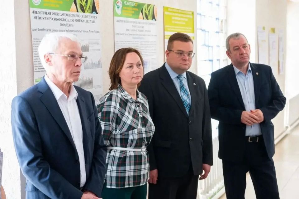 Делегация под руководством заместителя Губернатора Тюменской области, директора Департамента АПК Владимира Николаевича Чейметова посетила Научно-исследовательский институт сельского хозяйства Северного Зауралья (филиал ТюмНЦ... Делегация под руководством заместителя Губернатора Тюменской области, директора Департамента АПК Владимира Николаевича Чейметова посетила Научно-исследовательский институт сельского хозяйства Северного Зауралья (филиал ТюмНЦ...
