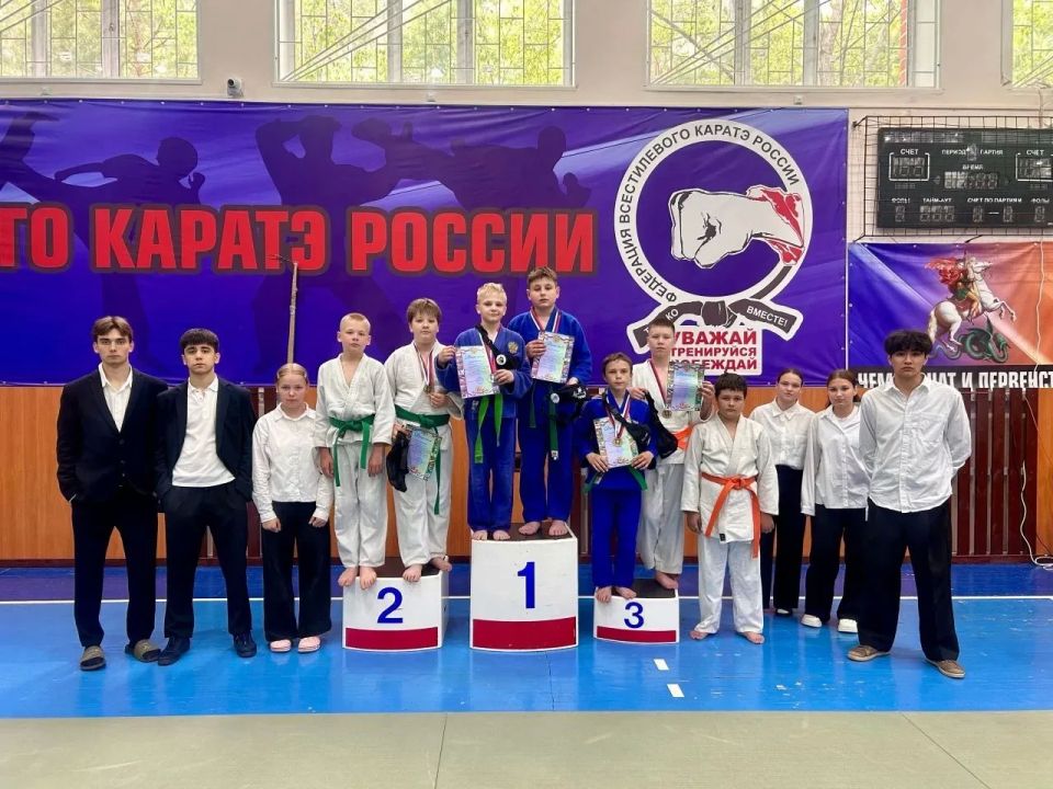 В Заводоуковске почтили память тренера Олега Владимировича Курапова VIII турниром по дзюдо В Заводоуковске почтили память тренера Олега Владимировича Курапова VIII турниром по дзюдо