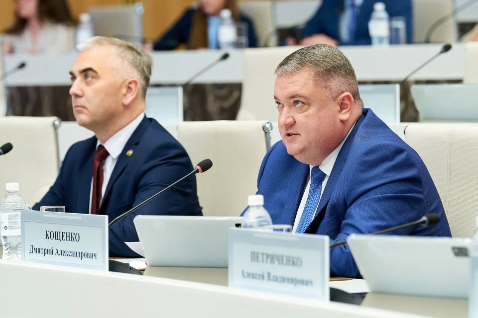 Руслан Кухарук: На заседании Межведомственной комиссии Югры по реализации регионального проекта «Формирование комфортной городской среды» одобрили 10 конкурсных заявок от 10 муниципалитетов округа для участия в XI... Руслан Кухарук: На заседании Межведомственной комиссии Югры по реализации регионального проекта «Формирование комфортной городской среды» одобрили 10 конкурсных заявок от 10 муниципалитетов округа для участия в XI...
