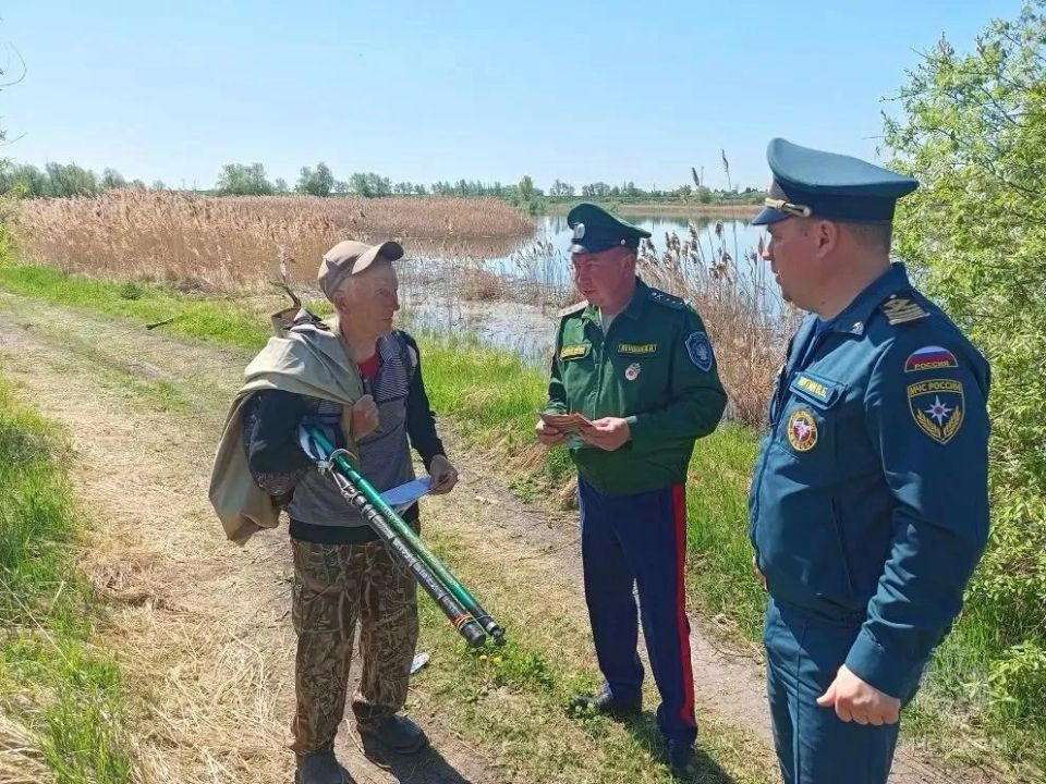 Безопасность на водных объектах в Ялуторовском округе под контролем сотрудников МЧС России Безопасность на водных объектах в Ялуторовском округе под контролем сотрудников МЧС России